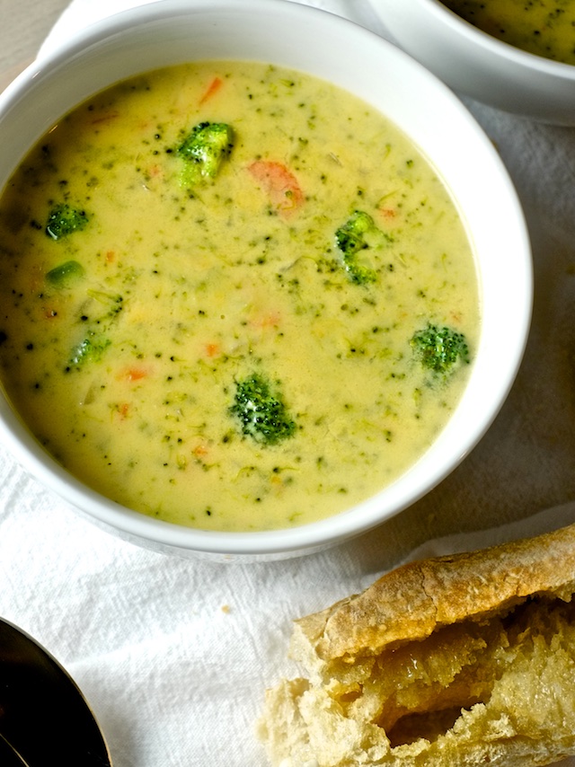 The Easiest One Pot Broccoli Cheese Soup